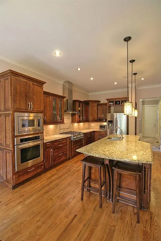 651 Windsor Parkway, Atlanta, Georgia 30342, 6 Bedrooms Bedrooms, ,5 BathroomsBathrooms,Residential,Sold,651 Windsor Parkway,5740718