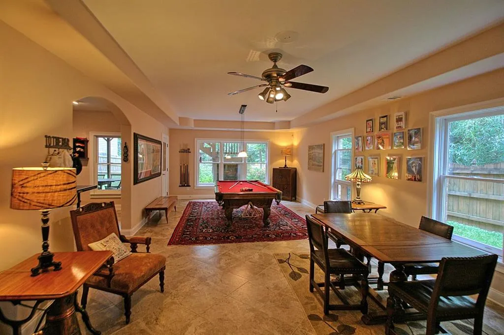 651 Windsor Parkway, Atlanta, Georgia 30342, 6 Bedrooms Bedrooms, ,5 BathroomsBathrooms,Residential,Sold,651 Windsor Parkway,5740718