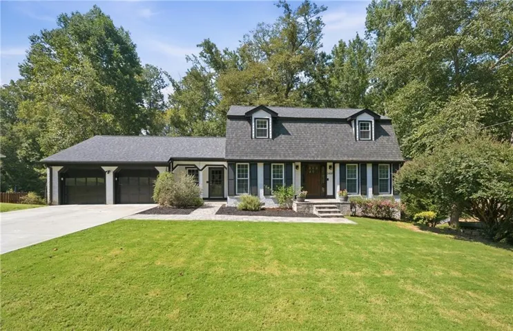 2458 Fontainebleau Drive, Atlanta, Georgia 30360