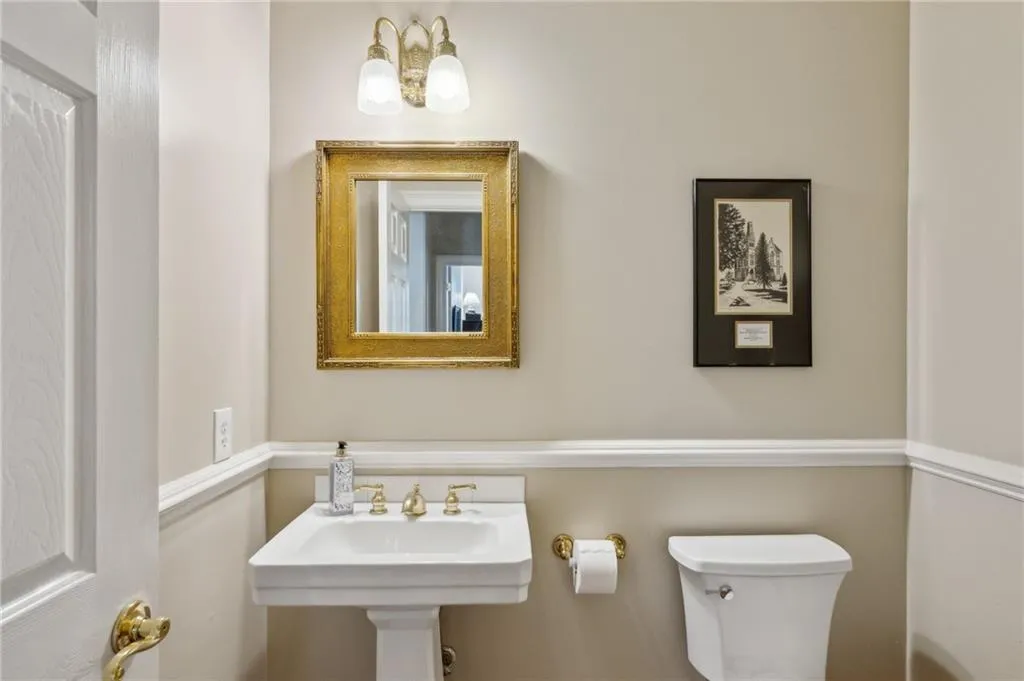 1058 Hunters Brook Court Ne, Atlanta, Georgia 30319, 5 Bedrooms Bedrooms, ,5 BathroomsBathrooms,Residential,For Sale,1058 Hunters Brook Court Ne,7616650