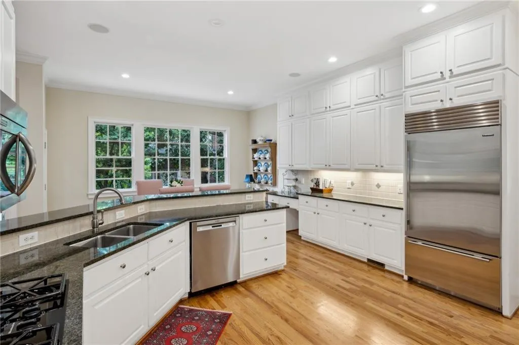 1058 Hunters Brook Court Ne, Atlanta, Georgia 30319, 5 Bedrooms Bedrooms, ,5 BathroomsBathrooms,Residential,For Sale,1058 Hunters Brook Court Ne,7616650