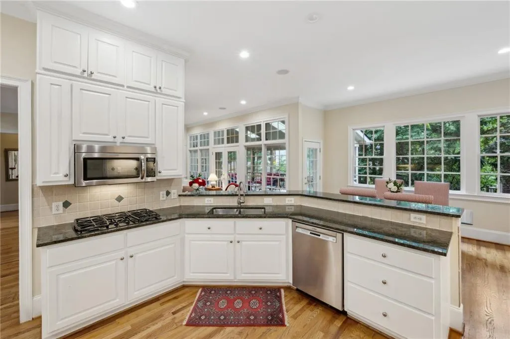 1058 Hunters Brook Court Ne, Atlanta, Georgia 30319, 5 Bedrooms Bedrooms, ,5 BathroomsBathrooms,Residential,For Sale,1058 Hunters Brook Court Ne,7616650