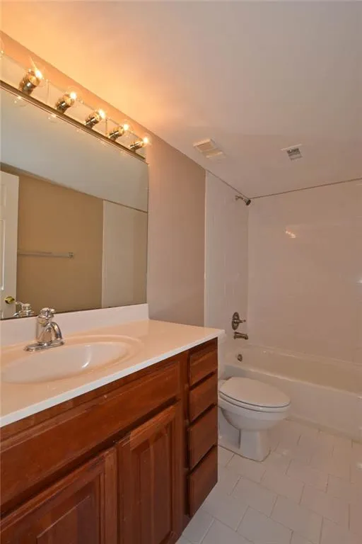 795 Hammond Drive Unit 1613, Atlanta, Georgia 30328, 2 Bedrooms Bedrooms, ,2 BathroomsBathrooms,Residential,Sold,795 Hammond Drive Unit 1613,6077676