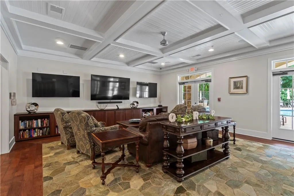 304 Riversgate Drive, Sandy Springs, Georgia 30339, 4 Bedrooms Bedrooms, ,4 BathroomsBathrooms,Residential,Sold,304 Riversgate Drive,7382180