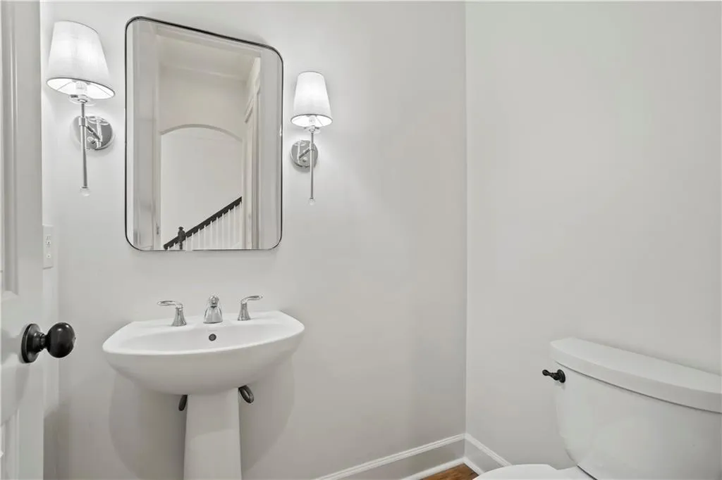 304 Riversgate Drive, Sandy Springs, Georgia 30339, 4 Bedrooms Bedrooms, ,4 BathroomsBathrooms,Residential,Sold,304 Riversgate Drive,7382180