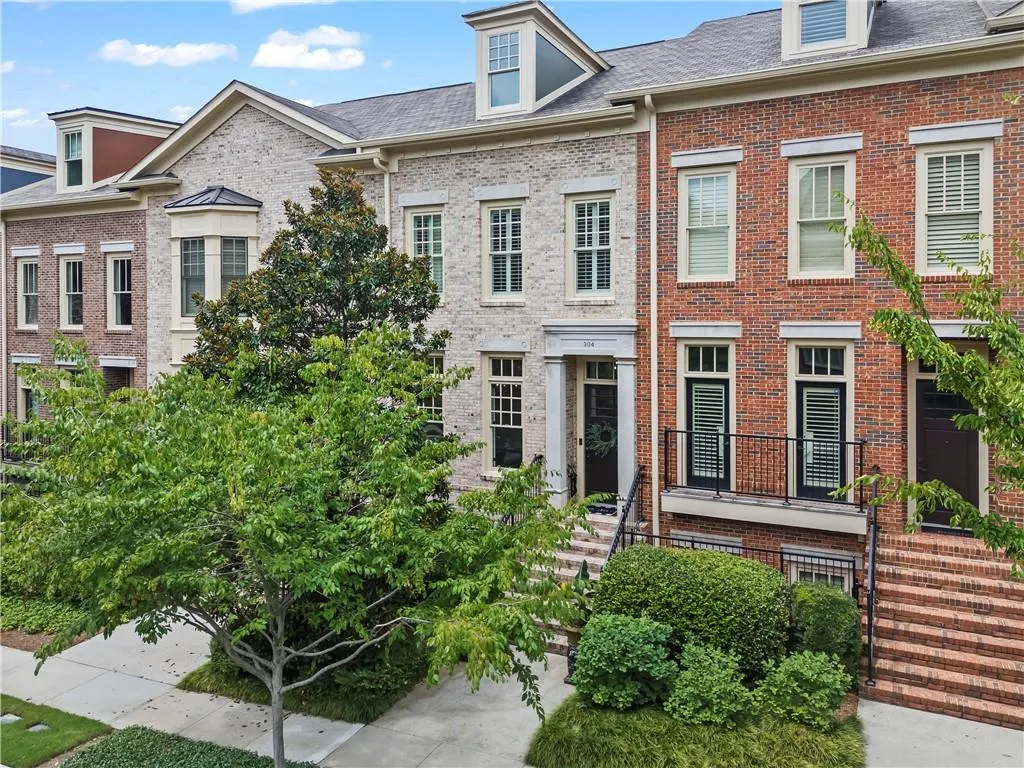 304 Riversgate Drive, Sandy Springs, Georgia 30339, 4 Bedrooms Bedrooms, ,4 BathroomsBathrooms,Residential,Sold,304 Riversgate Drive,7382180