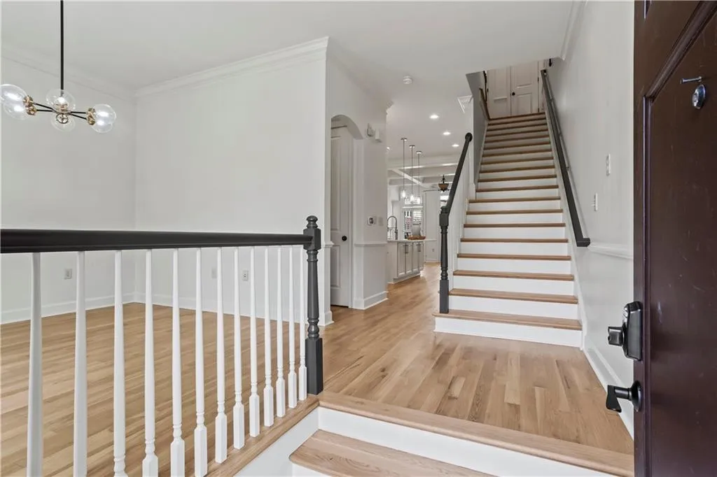 304 Riversgate Drive, Sandy Springs, Georgia 30339, 4 Bedrooms Bedrooms, ,4 BathroomsBathrooms,Residential,Sold,304 Riversgate Drive,7382180