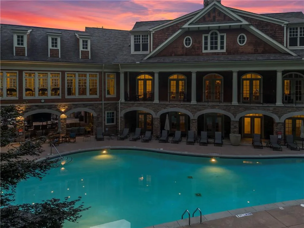 304 Riversgate Drive, Sandy Springs, Georgia 30339, 4 Bedrooms Bedrooms, ,4 BathroomsBathrooms,Residential,Sold,304 Riversgate Drive,7382180