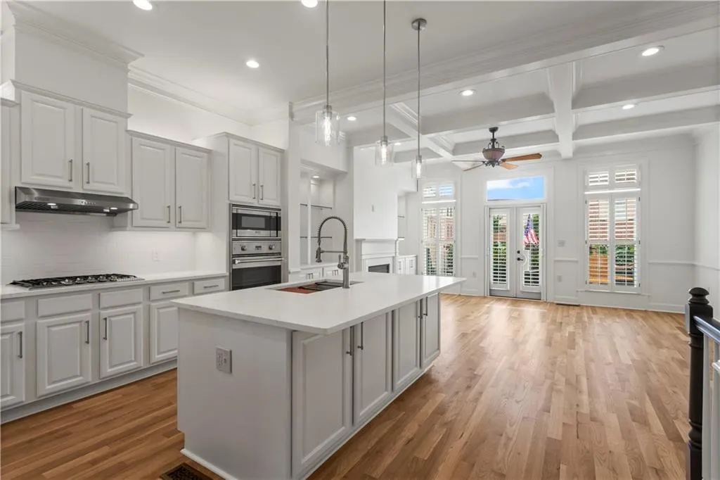 304 Riversgate Drive, Sandy Springs, Georgia 30339, 4 Bedrooms Bedrooms, ,4 BathroomsBathrooms,Residential,Sold,304 Riversgate Drive,7382180