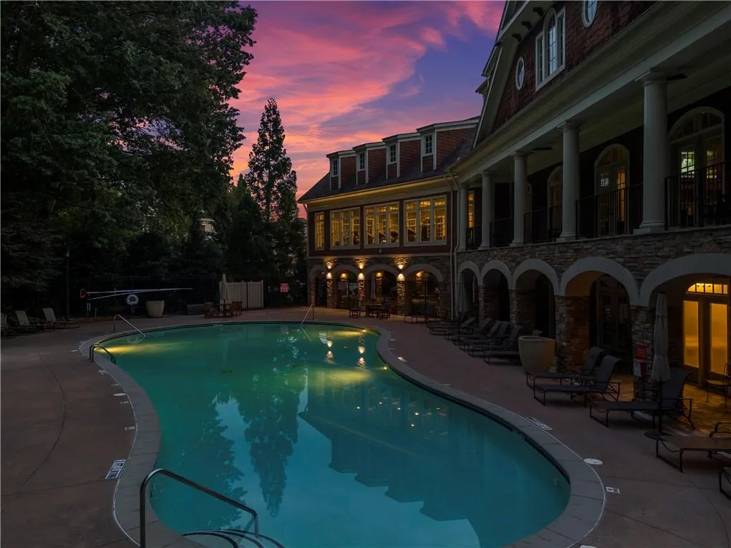 304 Riversgate Drive, Sandy Springs, Georgia 30339, 4 Bedrooms Bedrooms, ,4 BathroomsBathrooms,Residential,Sold,304 Riversgate Drive,7382180