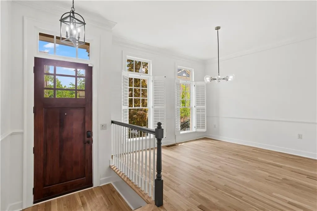 304 Riversgate Drive, Sandy Springs, Georgia 30339, 4 Bedrooms Bedrooms, ,4 BathroomsBathrooms,Residential,Sold,304 Riversgate Drive,7382180