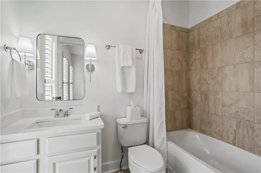 304 Riversgate Drive, Sandy Springs, Georgia 30339, 4 Bedrooms Bedrooms, ,4 BathroomsBathrooms,Residential,Sold,304 Riversgate Drive,7382180