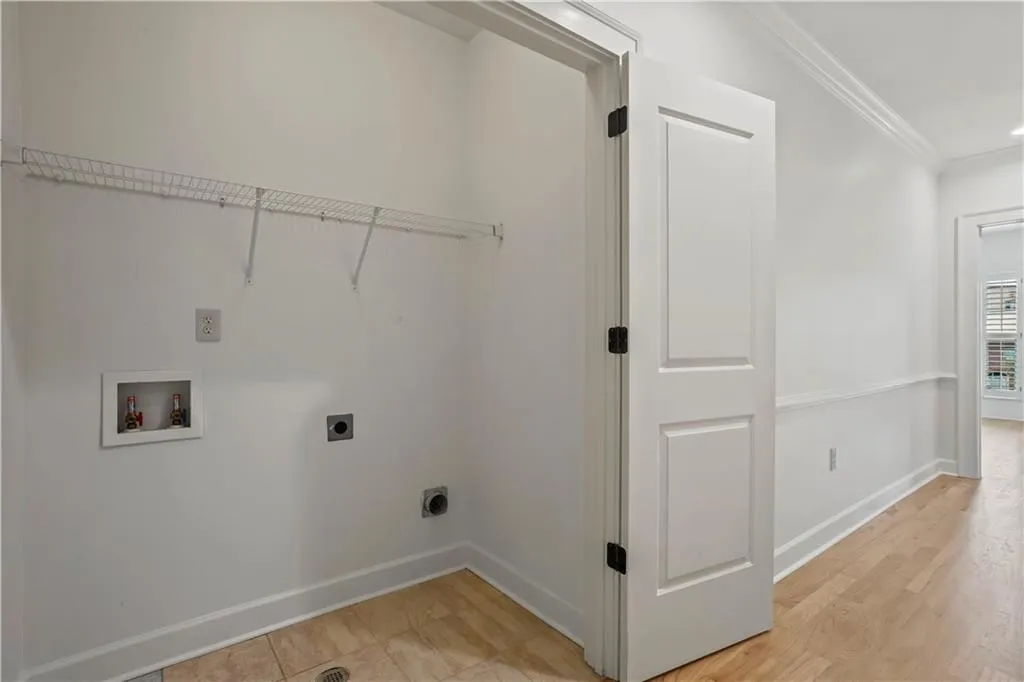 304 Riversgate Drive, Sandy Springs, Georgia 30339, 4 Bedrooms Bedrooms, ,4 BathroomsBathrooms,Residential,Sold,304 Riversgate Drive,7382180