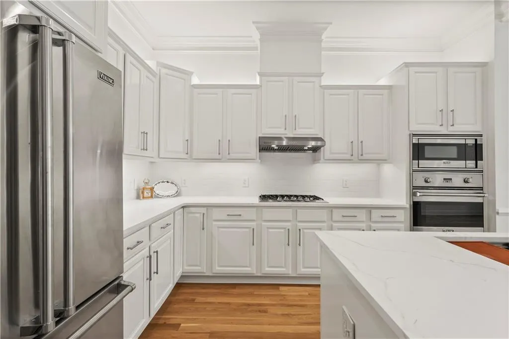 304 Riversgate Drive, Sandy Springs, Georgia 30339, 4 Bedrooms Bedrooms, ,4 BathroomsBathrooms,Residential,Sold,304 Riversgate Drive,7382180