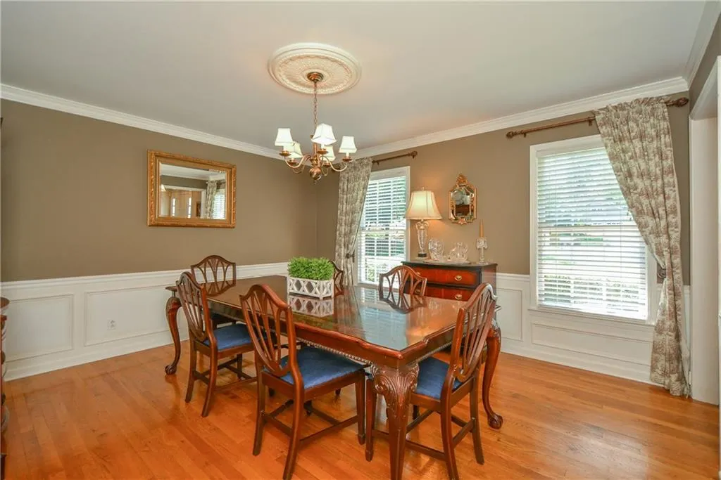 170 Dunhill Court, Sandy Springs, Georgia 30328, 5 Bedrooms Bedrooms, ,3 BathroomsBathrooms,Residential,Sold,170 Dunhill Court,6561001