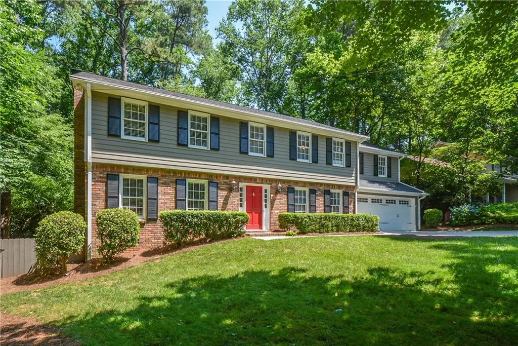 170 Dunhill Court, Sandy Springs, Georgia 30328, 5 Bedrooms Bedrooms, ,3 BathroomsBathrooms,Residential,Sold,170 Dunhill Court,6561001