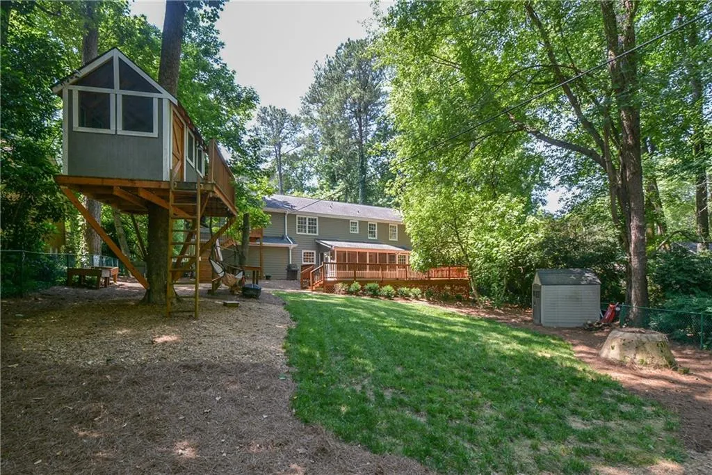 170 Dunhill Court, Sandy Springs, Georgia 30328, 5 Bedrooms Bedrooms, ,3 BathroomsBathrooms,Residential,Sold,170 Dunhill Court,6561001