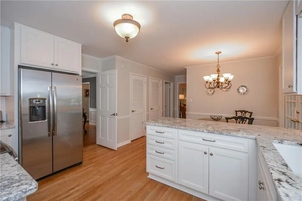 170 Dunhill Court, Sandy Springs, Georgia 30328, 5 Bedrooms Bedrooms, ,3 BathroomsBathrooms,Residential,Sold,170 Dunhill Court,6561001