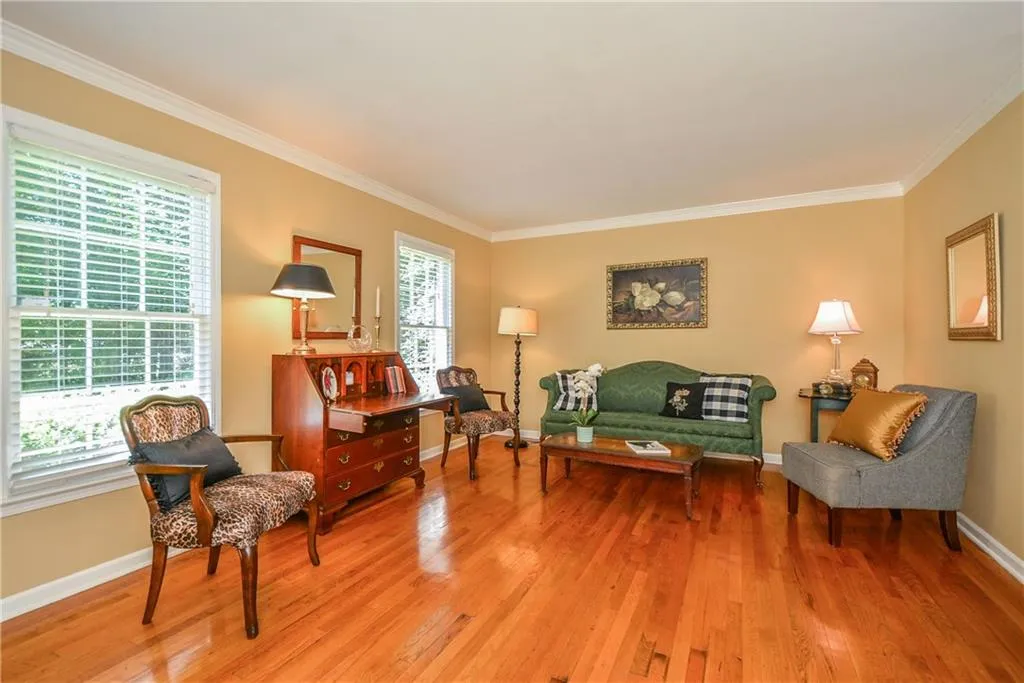 170 Dunhill Court, Sandy Springs, Georgia 30328, 5 Bedrooms Bedrooms, ,3 BathroomsBathrooms,Residential,Sold,170 Dunhill Court,6561001