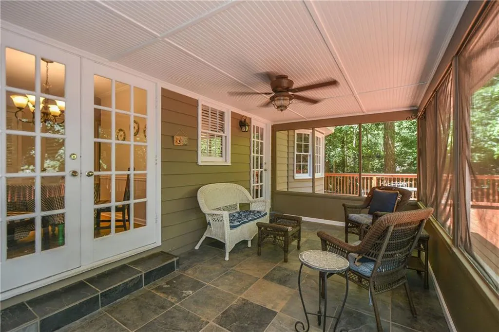 170 Dunhill Court, Sandy Springs, Georgia 30328, 5 Bedrooms Bedrooms, ,3 BathroomsBathrooms,Residential,Sold,170 Dunhill Court,6561001