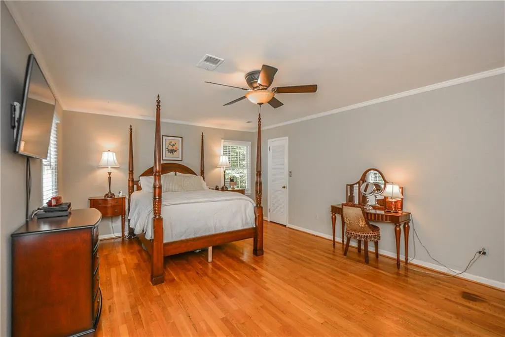170 Dunhill Court, Sandy Springs, Georgia 30328, 5 Bedrooms Bedrooms, ,3 BathroomsBathrooms,Residential,Sold,170 Dunhill Court,6561001