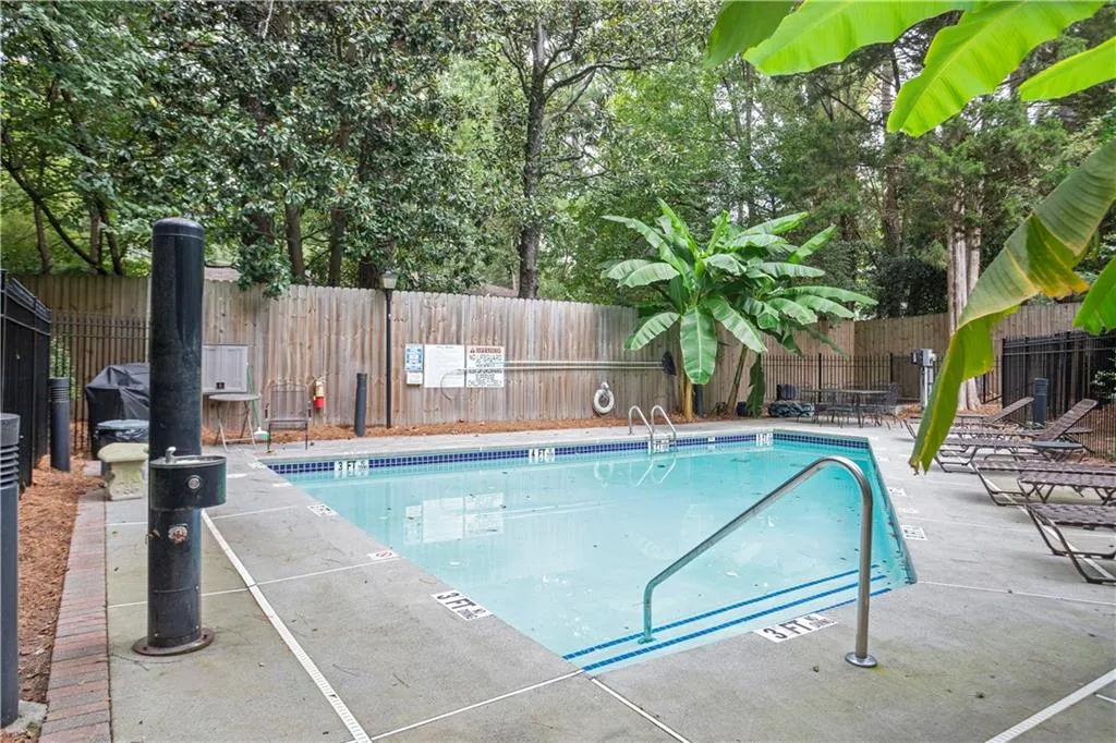 424 Lindbergh Drive Ne Unit 208, Atlanta, Georgia 30305, 2 Bedrooms Bedrooms, ,2 BathroomsBathrooms,Residential,For Sale,424 Lindbergh Drive Ne Unit 208,7659059 424 Lindbergh Drive Ne Unit 208, Atlanta, Georgia 30305, 2 Bedrooms Bedrooms, ,2 BathroomsBathrooms,Residential,For Sale,424 Lindbergh Drive Ne Unit 208,7659059