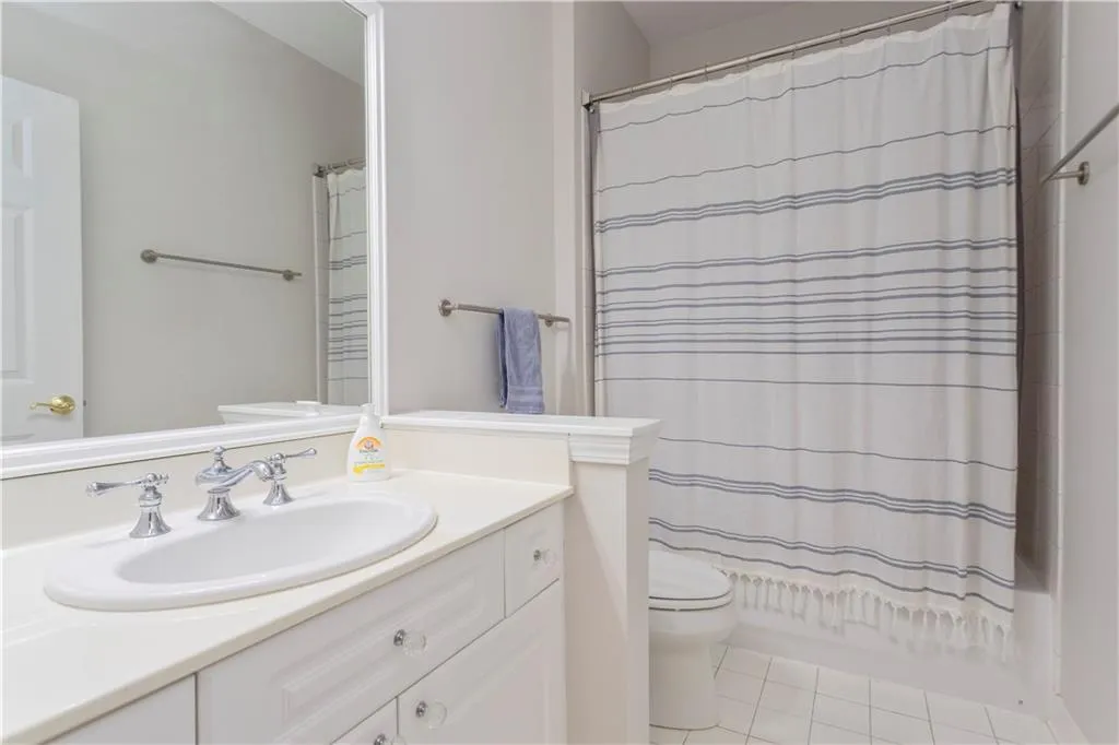 424 Lindbergh Drive Ne Unit 208, Atlanta, Georgia 30305, 2 Bedrooms Bedrooms, ,2 BathroomsBathrooms,Residential,For Sale,424 Lindbergh Drive Ne Unit 208,7659059 424 Lindbergh Drive Ne Unit 208, Atlanta, Georgia 30305, 2 Bedrooms Bedrooms, ,2 BathroomsBathrooms,Residential,For Sale,424 Lindbergh Drive Ne Unit 208,7659059
