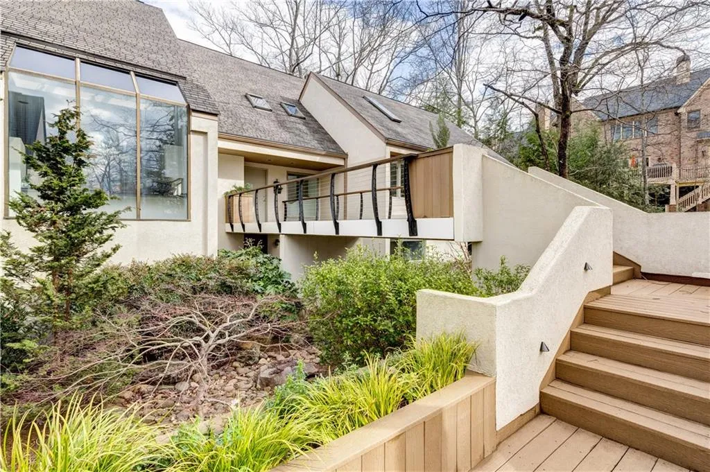 33 Spring Oaks Court, Atlanta, Georgia 30327, 5 Bedrooms Bedrooms, ,6 BathroomsBathrooms,Residential,Sold,33 Spring Oaks Court,5664992