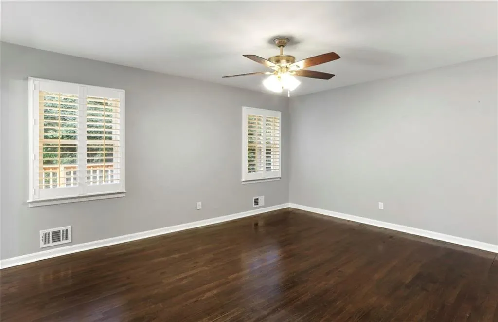 211 Hillswick Court, Atlanta, Georgia 30328, 3 Bedrooms Bedrooms, ,2 BathroomsBathrooms,Residential,Sold,211 Hillswick Court,6945854