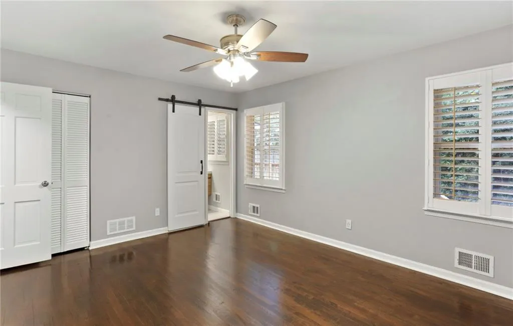 211 Hillswick Court, Atlanta, Georgia 30328, 3 Bedrooms Bedrooms, ,2 BathroomsBathrooms,Residential,Sold,211 Hillswick Court,6945854