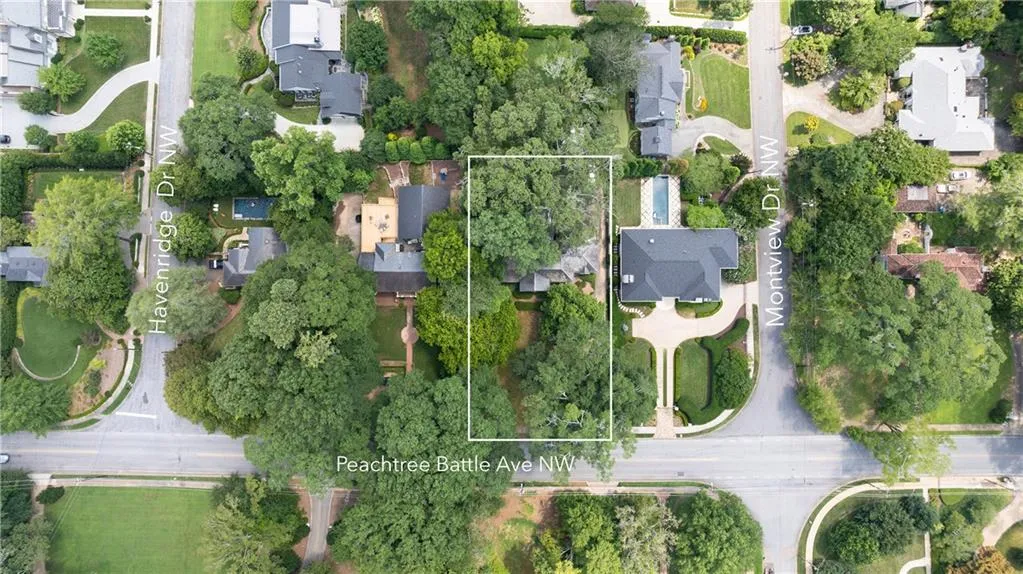 414 Peachtree Battle Avenue Nw, Atlanta, Georgia 30305, 3 Bedrooms Bedrooms, ,3 BathroomsBathrooms,Residential,For Sale,414 Peachtree Battle Avenue Nw,7614128