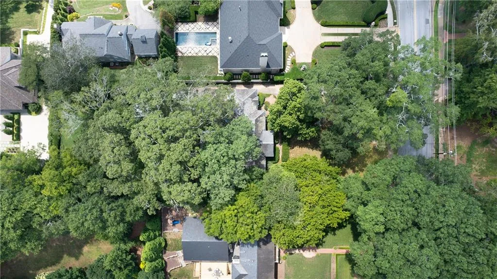 414 Peachtree Battle Avenue Nw, Atlanta, Georgia 30305, 3 Bedrooms Bedrooms, ,3 BathroomsBathrooms,Residential,For Sale,414 Peachtree Battle Avenue Nw,7614128