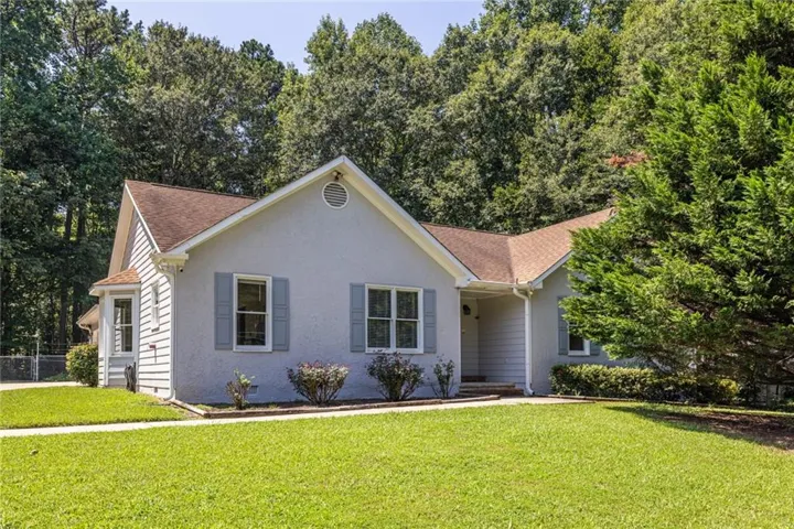 215 Valley Brook Trail, Jonesboro, Georgia 30238