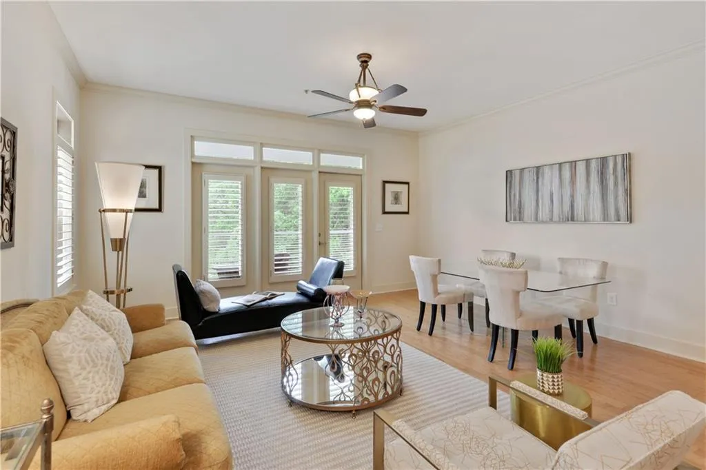 3655 Peachtree Road Unit 402, Atlanta, Georgia 30319, 2 Bedrooms Bedrooms, ,2 BathroomsBathrooms,Residential,Sold,3655 Peachtree Road Unit 402,6004115