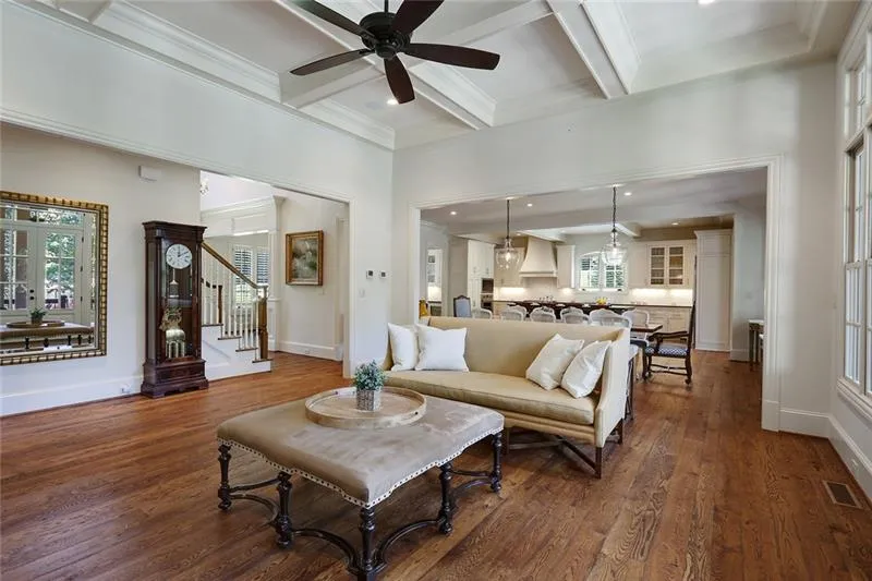 545 Franklin Road, Sandy Springs, Georgia 30342, 4 Bedrooms Bedrooms, ,4 BathroomsBathrooms,Residential,Sold,545 Franklin Road,6625872