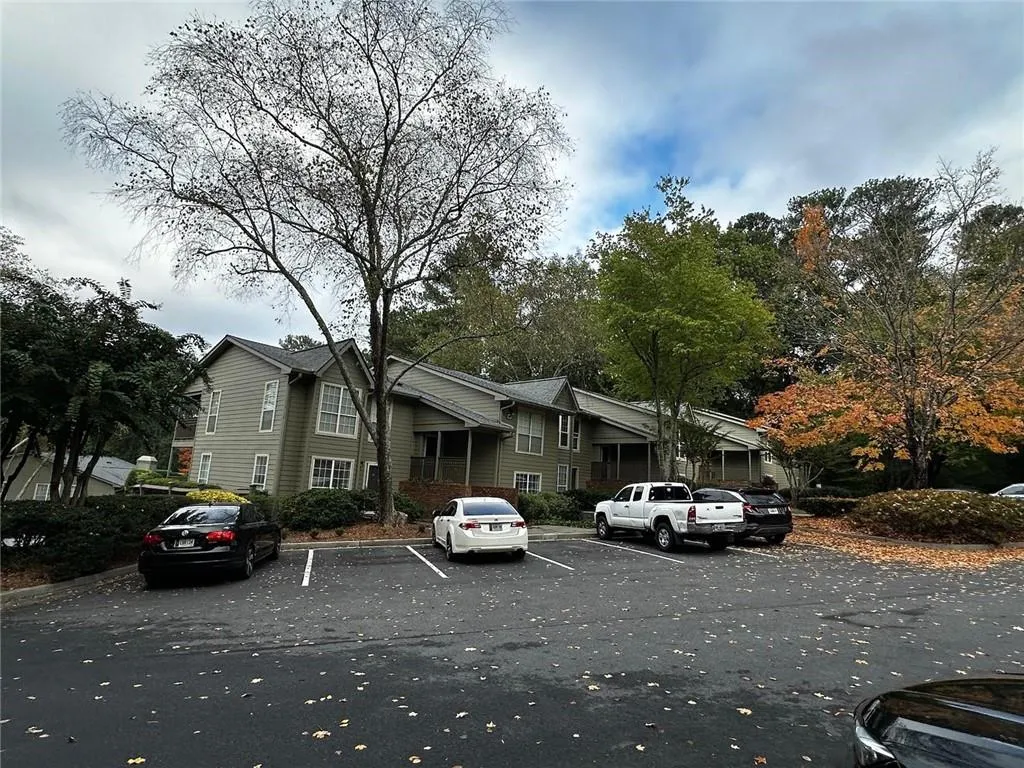 1101 Lenox Way Ne Unit 1101, Atlanta, Georgia 30324, 2 Bedrooms Bedrooms, ,2 BathroomsBathrooms,Residential,For Sale,1101 Lenox Way Ne Unit 1101,7479230