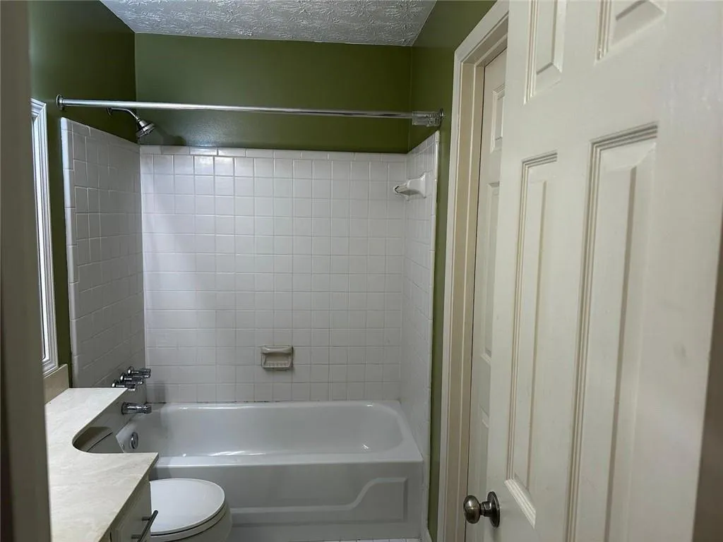 1101 Lenox Way Ne Unit 1101, Atlanta, Georgia 30324, 2 Bedrooms Bedrooms, ,2 BathroomsBathrooms,Residential,For Sale,1101 Lenox Way Ne Unit 1101,7479230