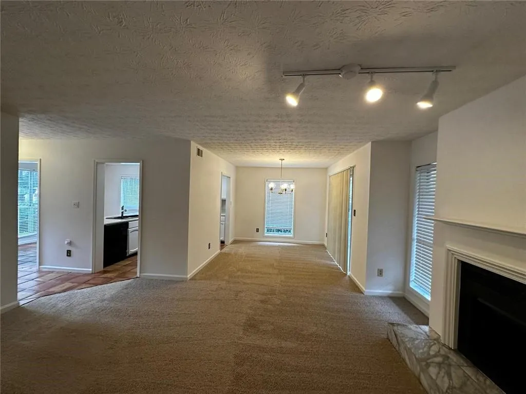 1101 Lenox Way Ne Unit 1101, Atlanta, Georgia 30324, 2 Bedrooms Bedrooms, ,2 BathroomsBathrooms,Residential,For Sale,1101 Lenox Way Ne Unit 1101,7479230