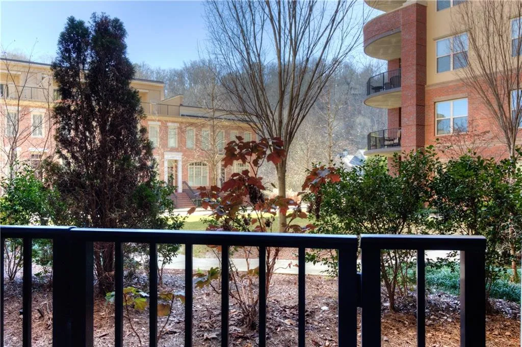 200 River Vista Drive Unit 213, Atlanta, Georgia 30339, 2 Bedrooms Bedrooms, ,2 BathroomsBathrooms,Residential,Sold,200 River Vista Drive Unit 213,5636148