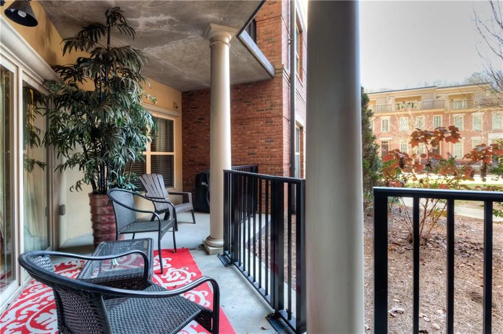200 River Vista Drive Unit 213, Atlanta, Georgia 30339, 2 Bedrooms Bedrooms, ,2 BathroomsBathrooms,Residential,Sold,200 River Vista Drive Unit 213,5636148