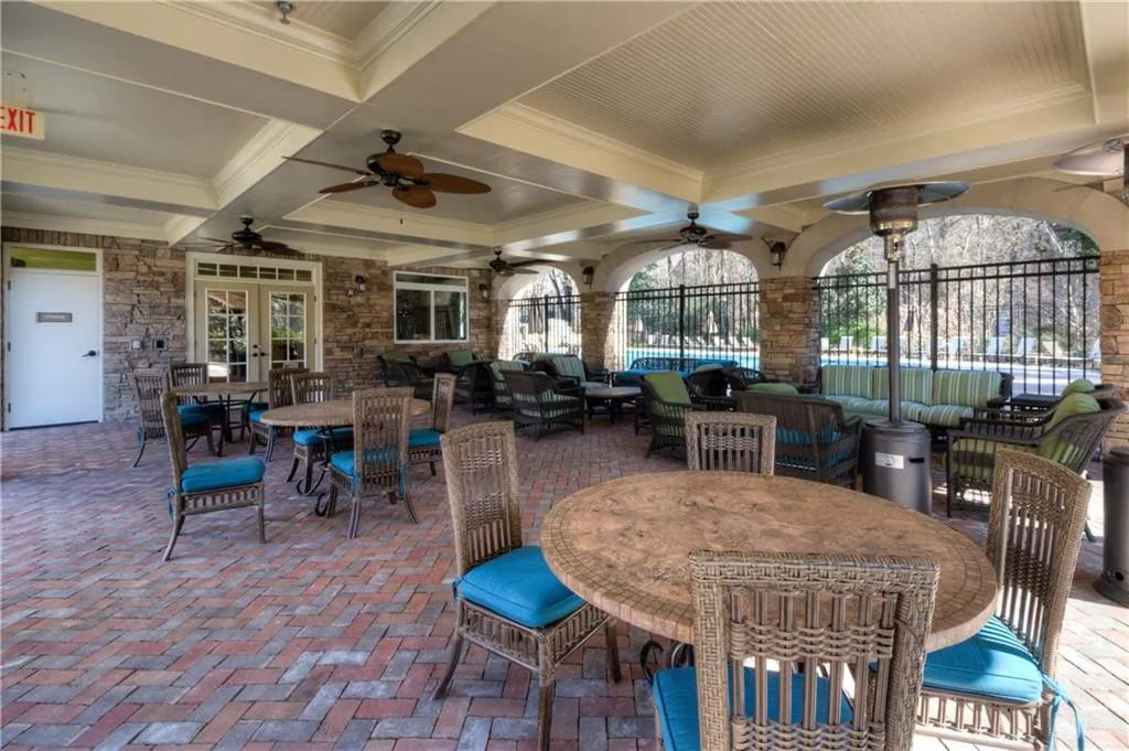 200 River Vista Drive Unit 213, Atlanta, Georgia 30339, 2 Bedrooms Bedrooms, ,2 BathroomsBathrooms,Residential,Sold,200 River Vista Drive Unit 213,5636148