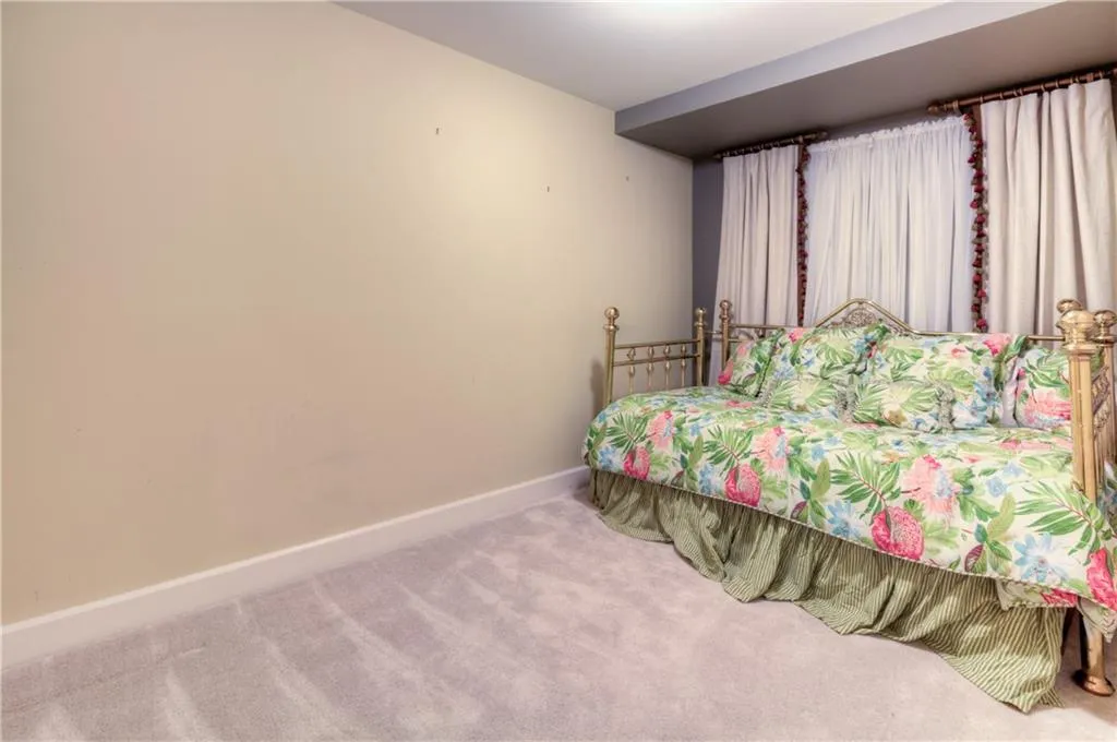 200 River Vista Drive Unit 213, Atlanta, Georgia 30339, 2 Bedrooms Bedrooms, ,2 BathroomsBathrooms,Residential,Sold,200 River Vista Drive Unit 213,5636148