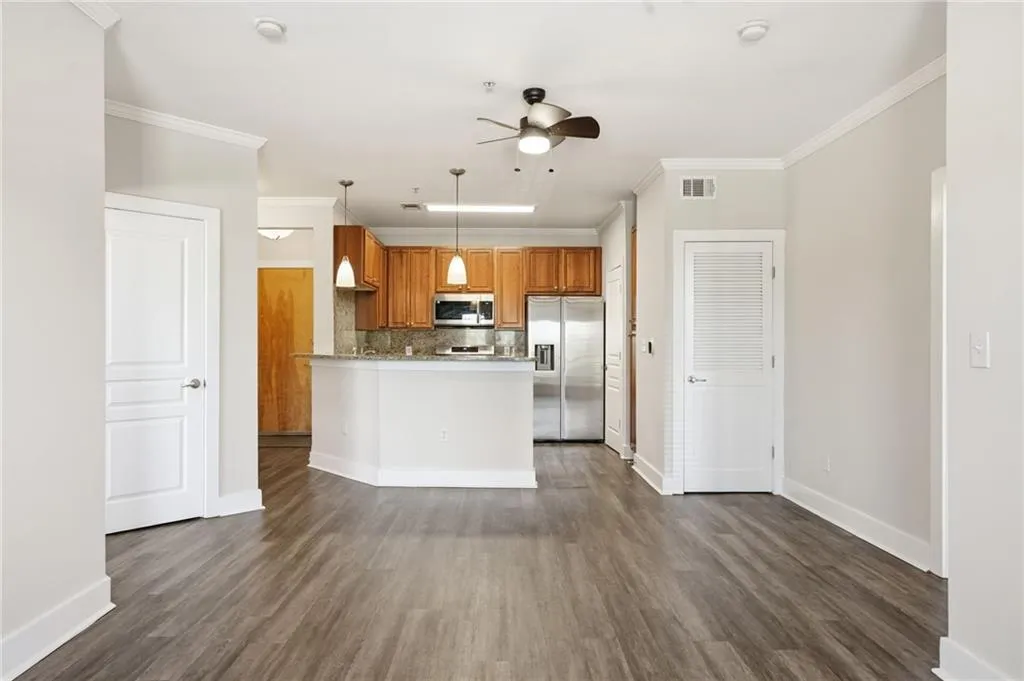 799 Hammond Drive Unit 323, Atlanta, Georgia 30328, 2 Bedrooms Bedrooms, ,2 BathroomsBathrooms,Residential,For Sale,799 Hammond Drive Unit 323,7758197
