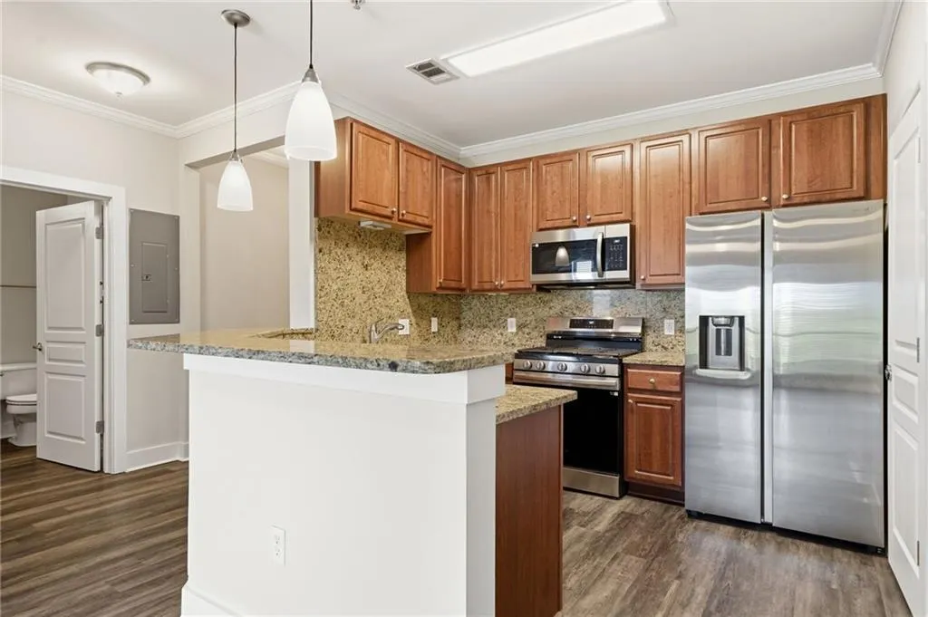 799 Hammond Drive Unit 323, Atlanta, Georgia 30328, 2 Bedrooms Bedrooms, ,2 BathroomsBathrooms,Residential,For Sale,799 Hammond Drive Unit 323,7758197
