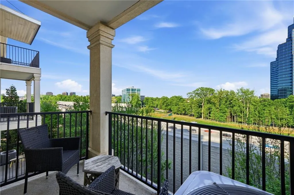 799 Hammond Drive Unit 323, Atlanta, Georgia 30328, 2 Bedrooms Bedrooms, ,2 BathroomsBathrooms,Residential,For Sale,799 Hammond Drive Unit 323,7758197