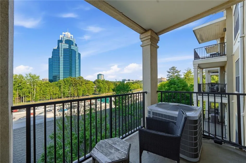 799 Hammond Drive Unit 323, Atlanta, Georgia 30328, 2 Bedrooms Bedrooms, ,2 BathroomsBathrooms,Residential,For Sale,799 Hammond Drive Unit 323,7758197