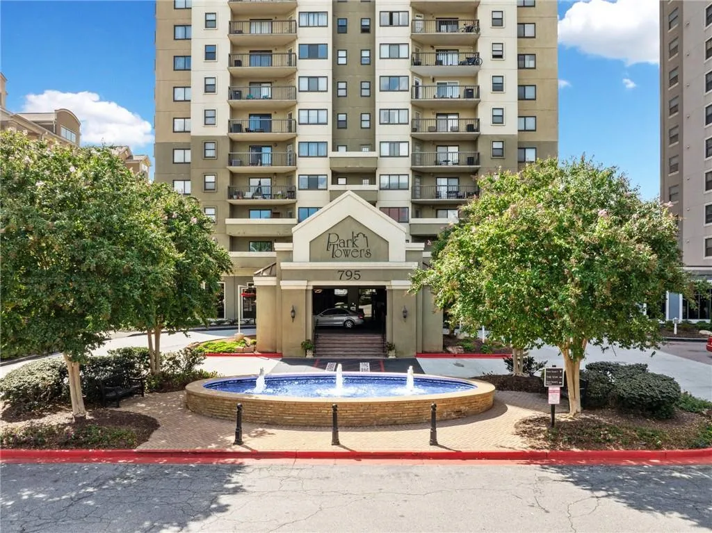 799 Hammond Drive Unit 323, Atlanta, Georgia 30328, 2 Bedrooms Bedrooms, ,2 BathroomsBathrooms,Residential,For Sale,799 Hammond Drive Unit 323,7758197