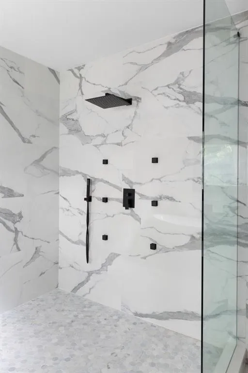 Primary suite shower