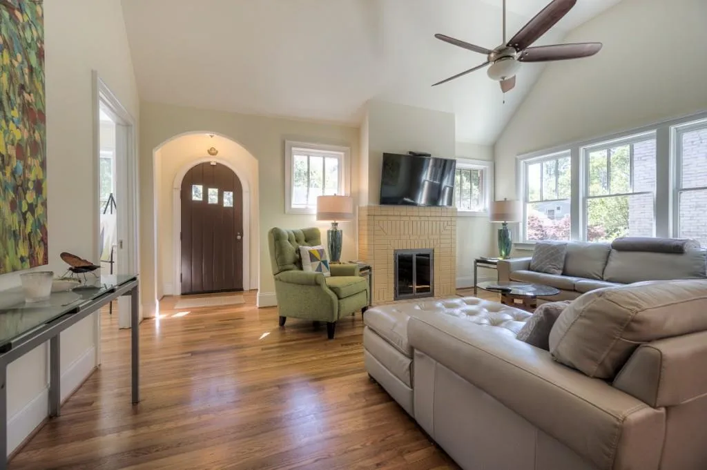 2580 Acorn Avenue Ne, Atlanta, Georgia 30305, 4 Bedrooms Bedrooms, ,4 BathroomsBathrooms,Residential,Sold,2580 Acorn Avenue Ne,5683279