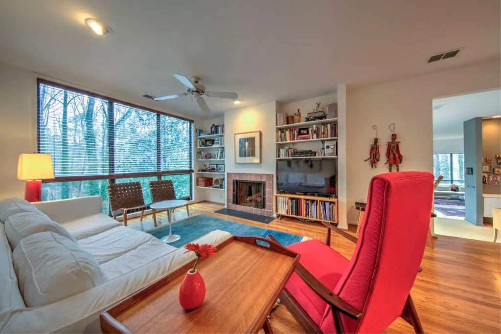 30 Maryeanna Drive, Sandy Springs, Georgia 30342, 3 Bedrooms Bedrooms, ,2 BathroomsBathrooms,Residential,Sold,30 Maryeanna Drive,5985667